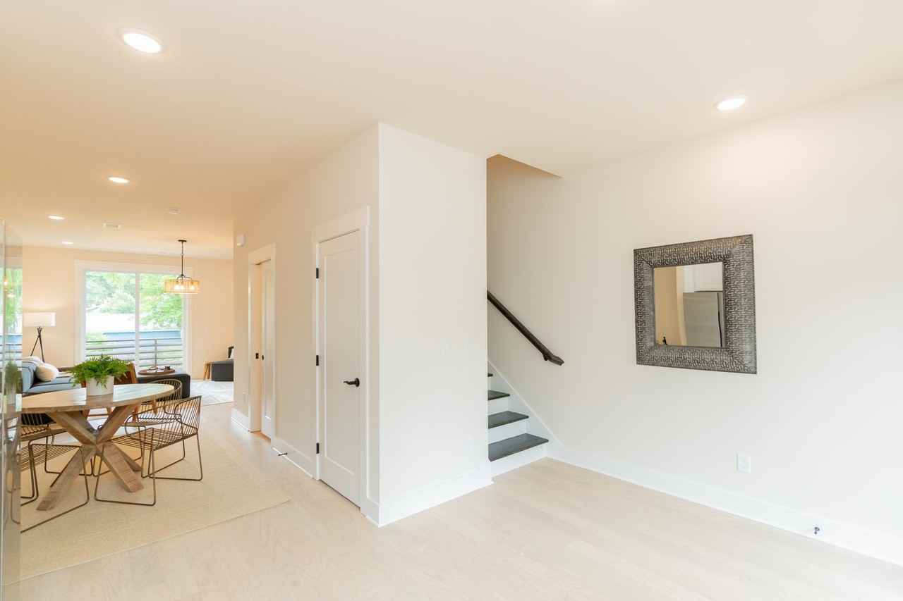 741 N Market St - Photo 5 of 37