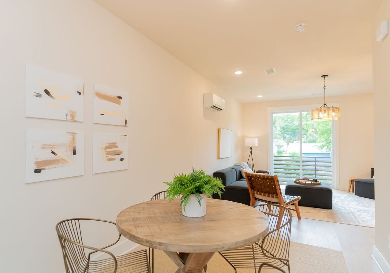 741 N Market St - Photo 7 of 37