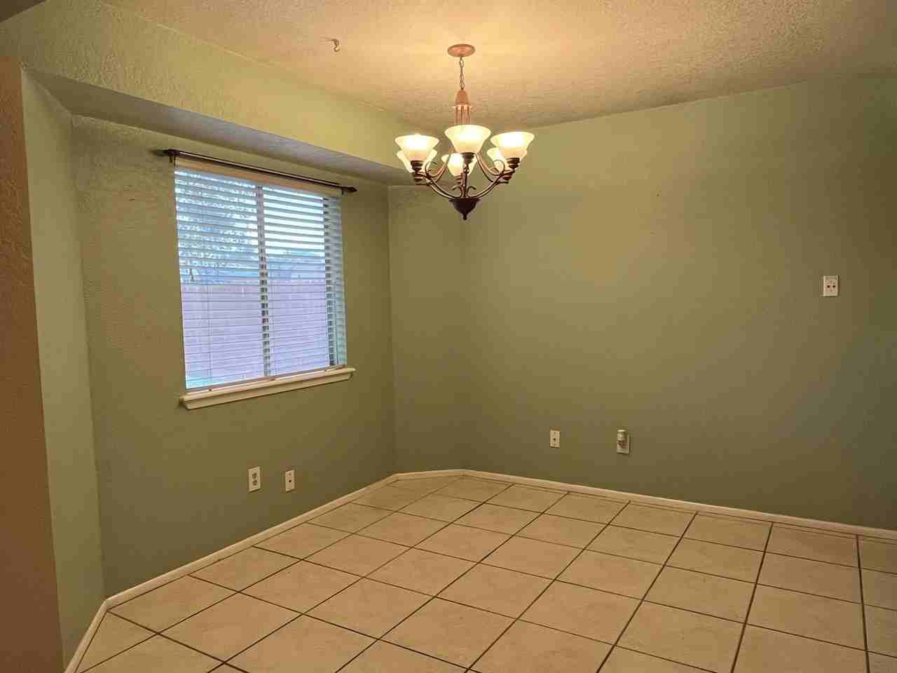 2118 2118 Meadowgrove Drive - MEADOWGROVE 2118 - Photo 5 of 24
