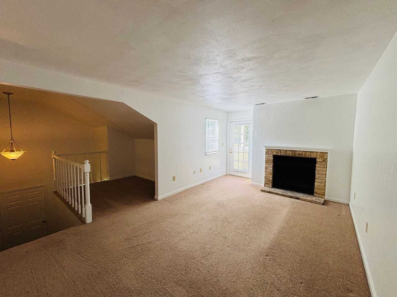 108 Chowning Pl - Photo 4 of 17