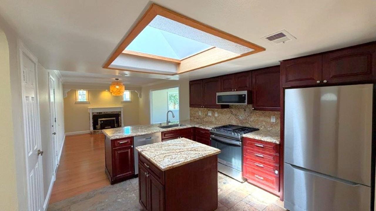 1149 Paradise Dr #A - Photo 5 of 27