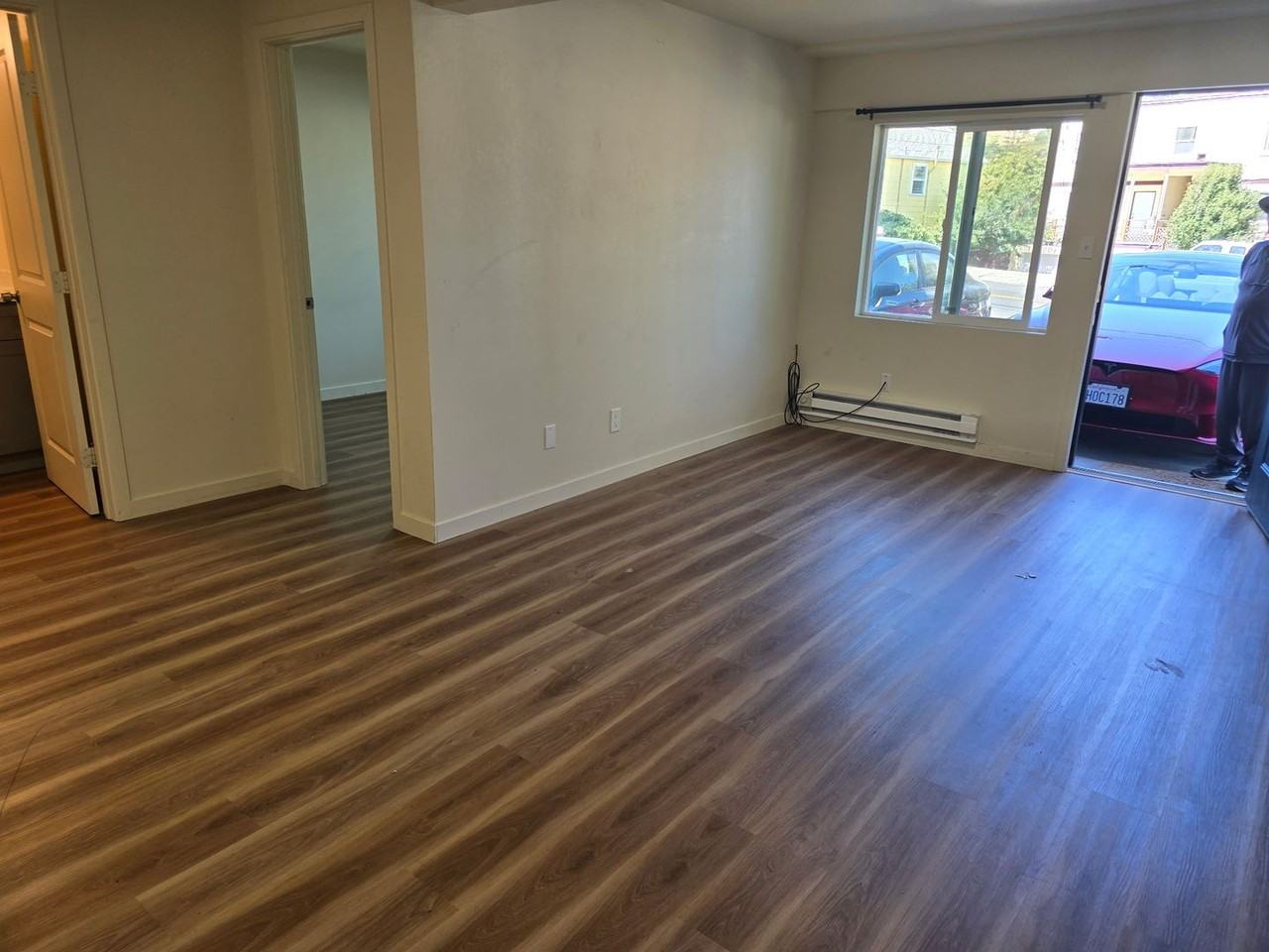 219 Armour Ave - Photo 3 of 4