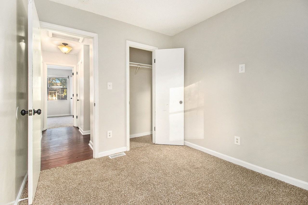 776 Azalia St Sw - Photo 3 of 7