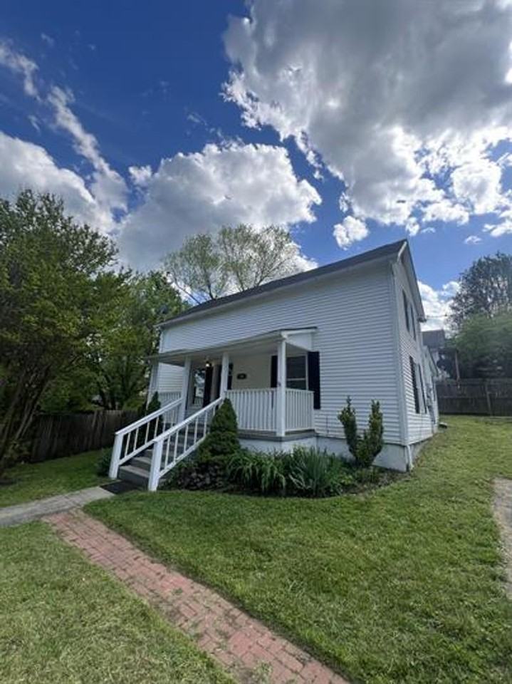 700 W 3rd Ave - Photo 2 of 15