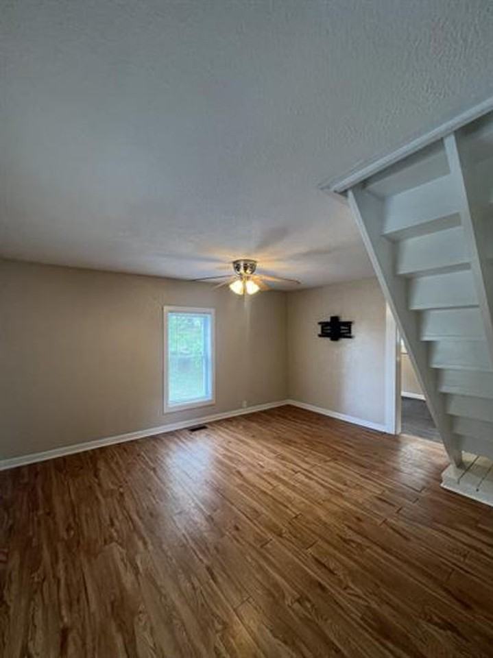 700 W 3rd Ave - Photo 4 of 15