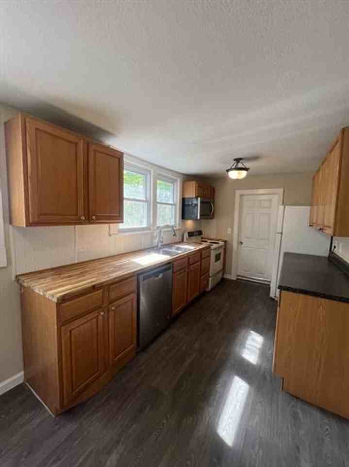 700 W 3rd Ave - Photo 6 of 15