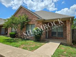 featured image of 2109 Columbus Ave Apt D #Apt D