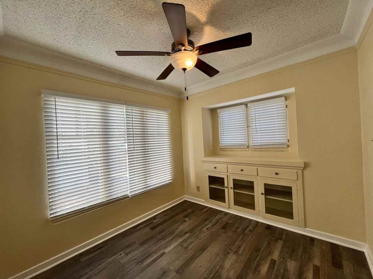 2522 Cedar Ave - Photo 6 of 19