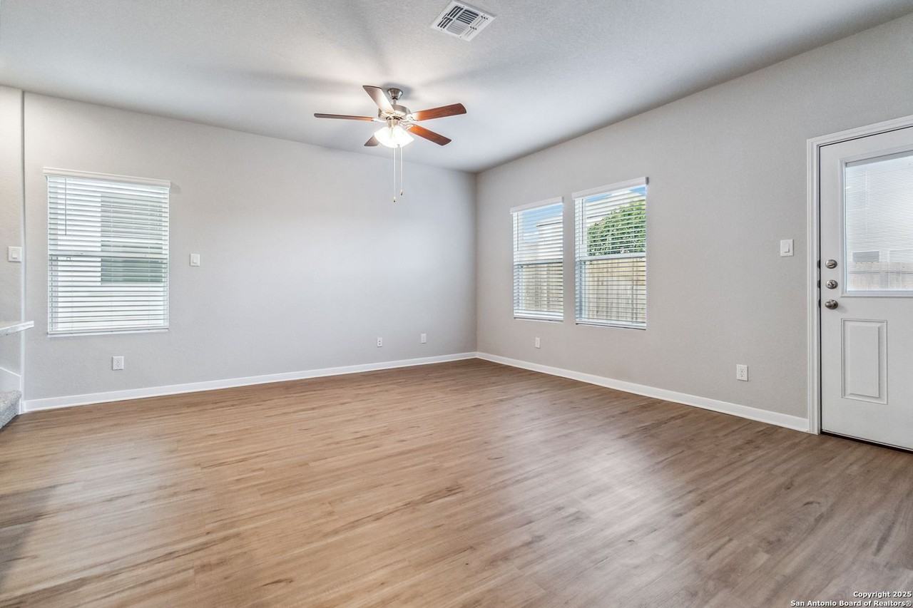 3908 3908 Abbott Pass St. #101 - Photo 6 of 26