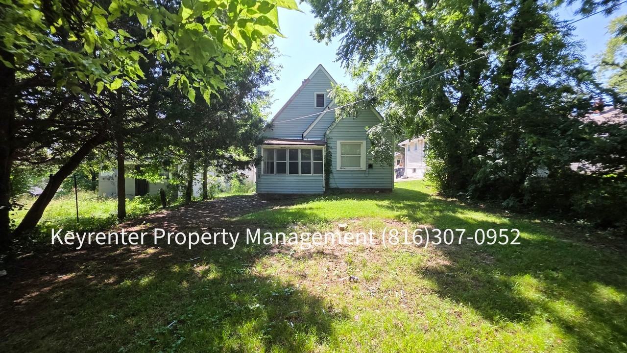 3921 Myrtle Ave - Photo 6 of 18