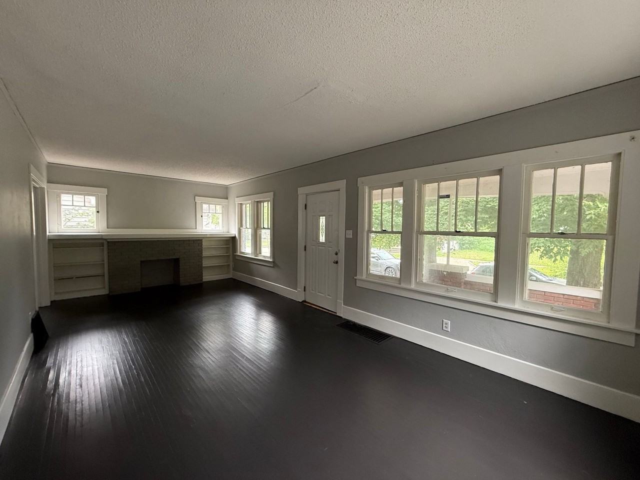 1454 E Main St - Photo 6 of 14