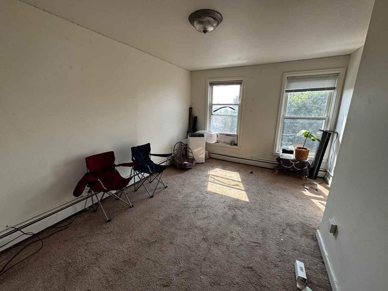 214 E 8th St - Photo 6 of 21