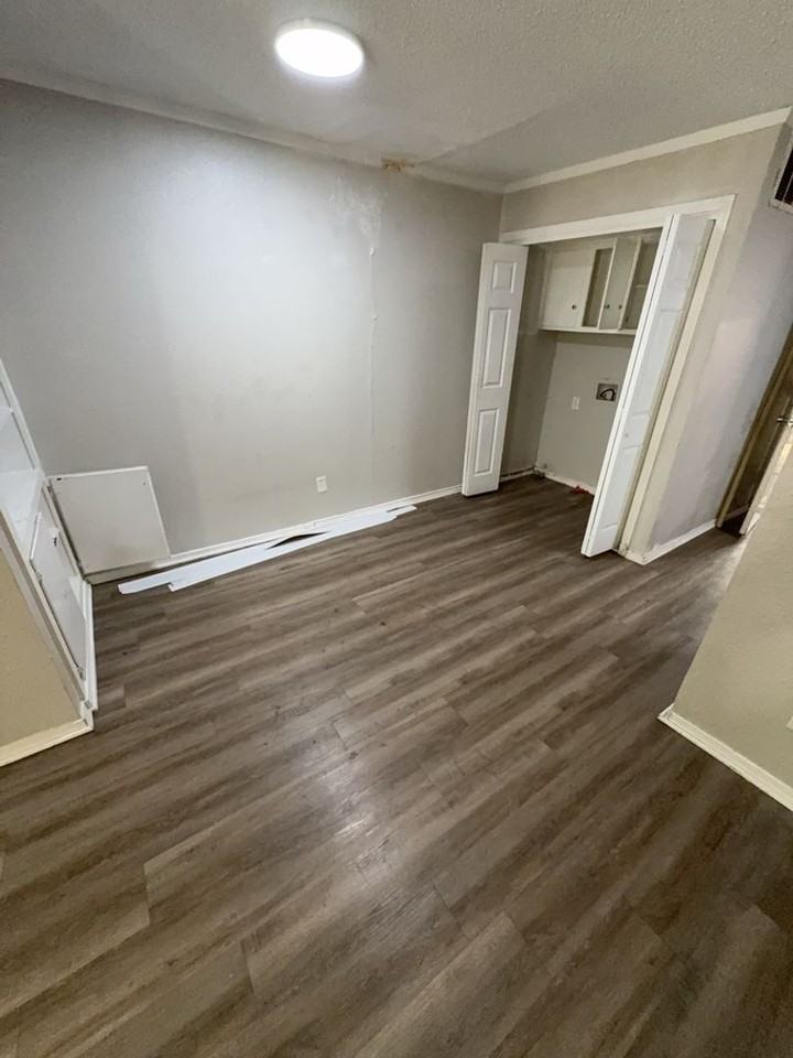 1102 Lilac Dr - Photo 4 of 11