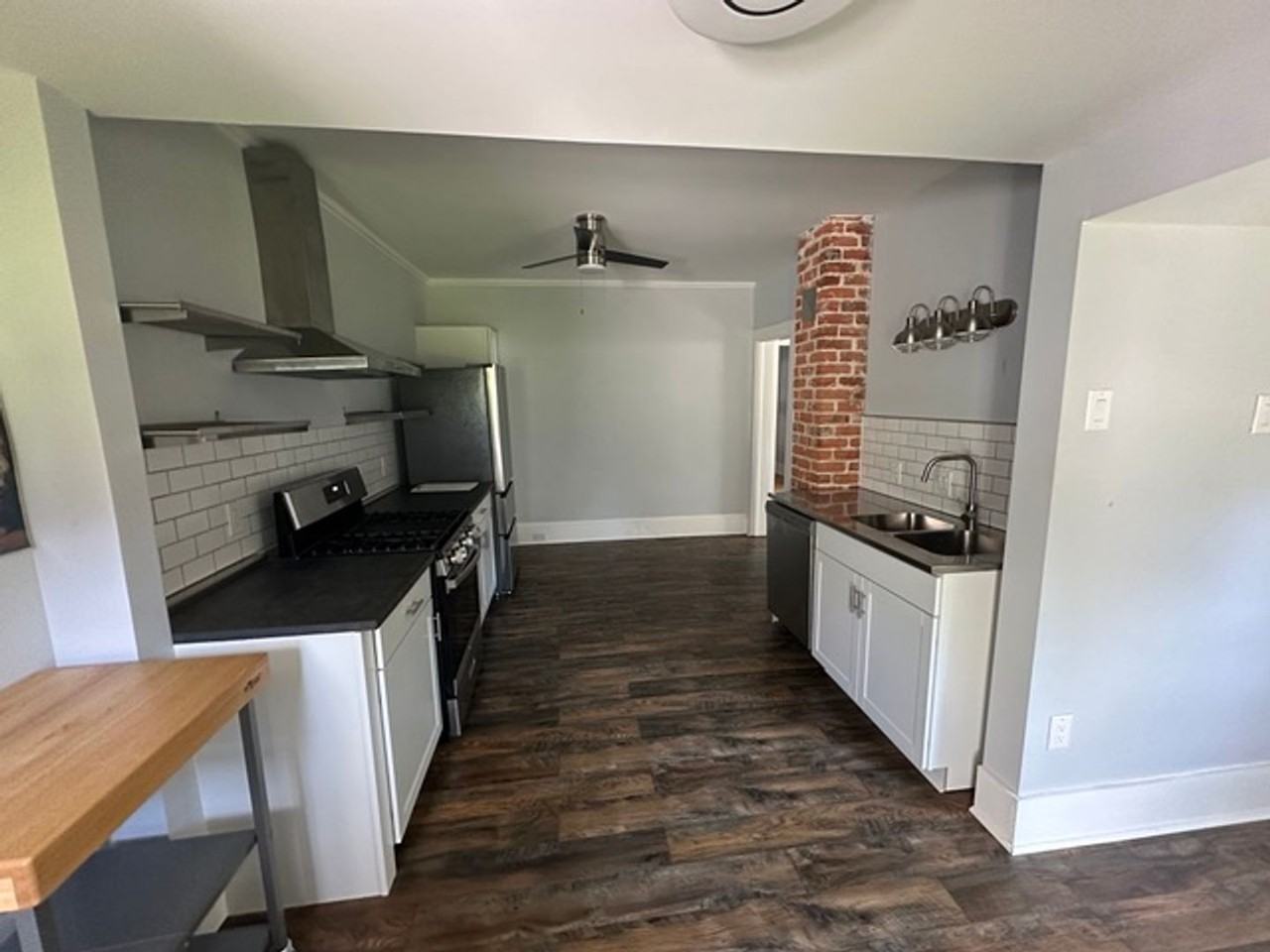 918 Franklin St #2 - Photo 2 of 10