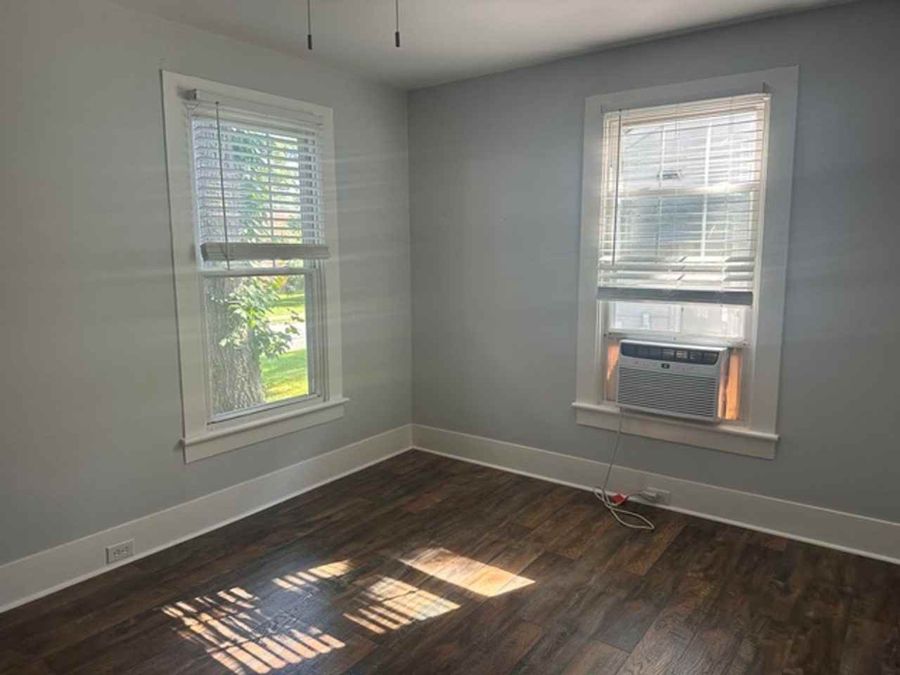 918 Franklin St #2 - Photo 5 of 10