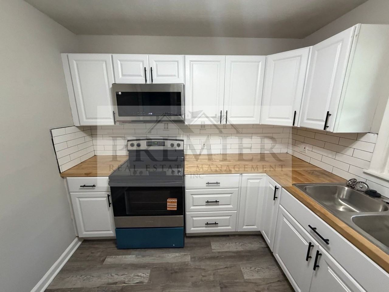 1316 N Main St - Photo 6 of 14