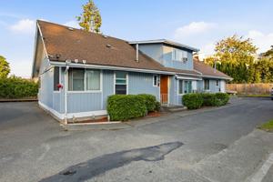 featured image of 1833 S 116th St