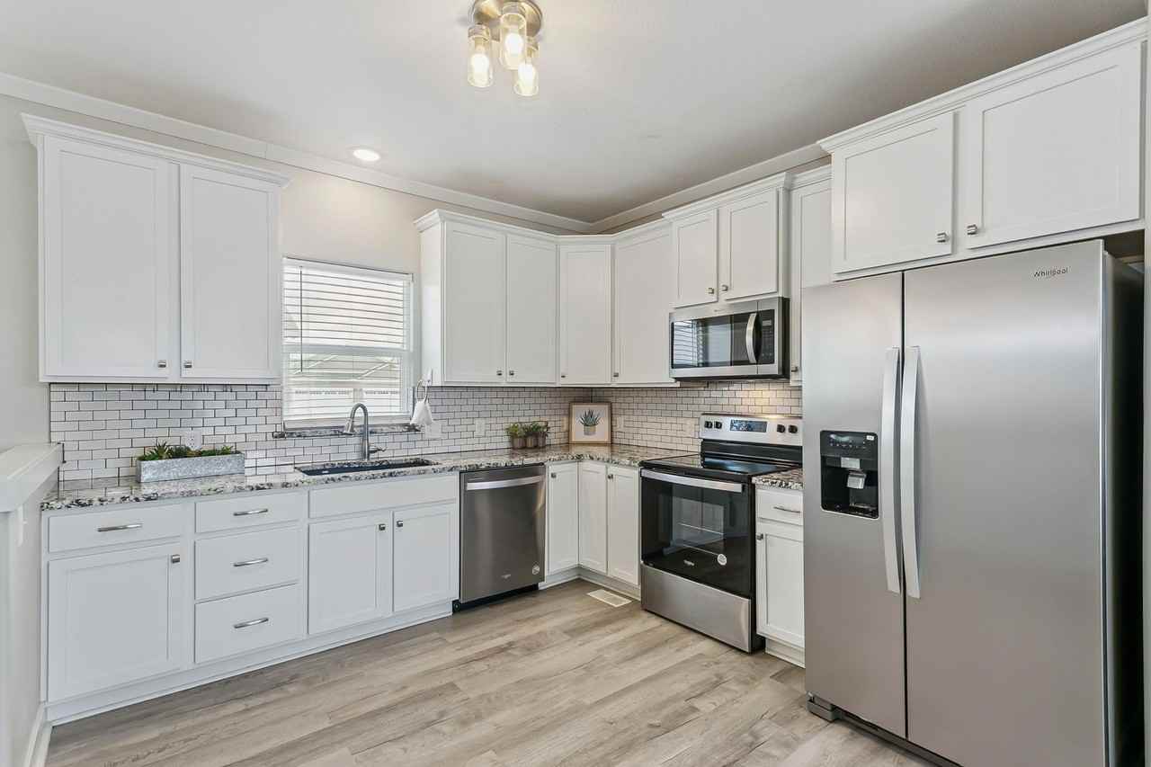 331 331 N 127th St. N #506 - Photo 5 of 24