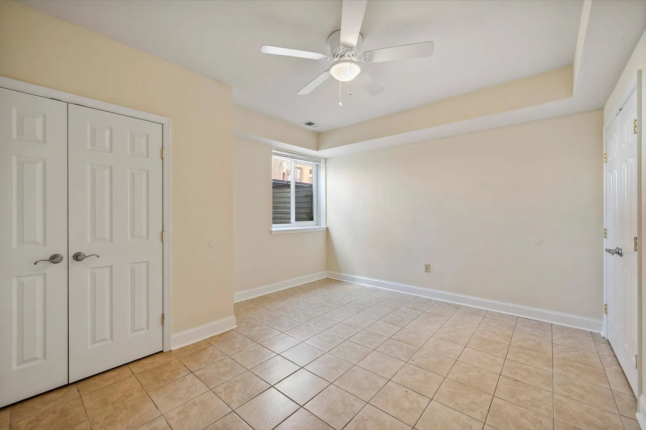 1916 N 18th St - Photo 5 of 32