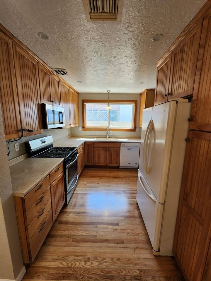 3772 Crete St - Photo 4 of 15