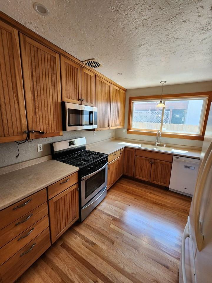 3772 Crete St - Photo 5 of 15