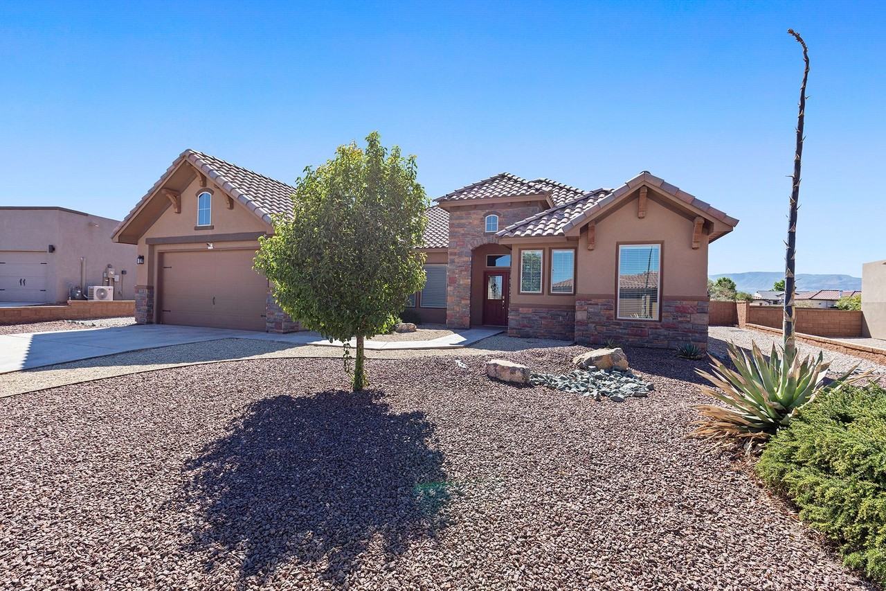 3528 Tesuque Dr - Photo 2 of 50