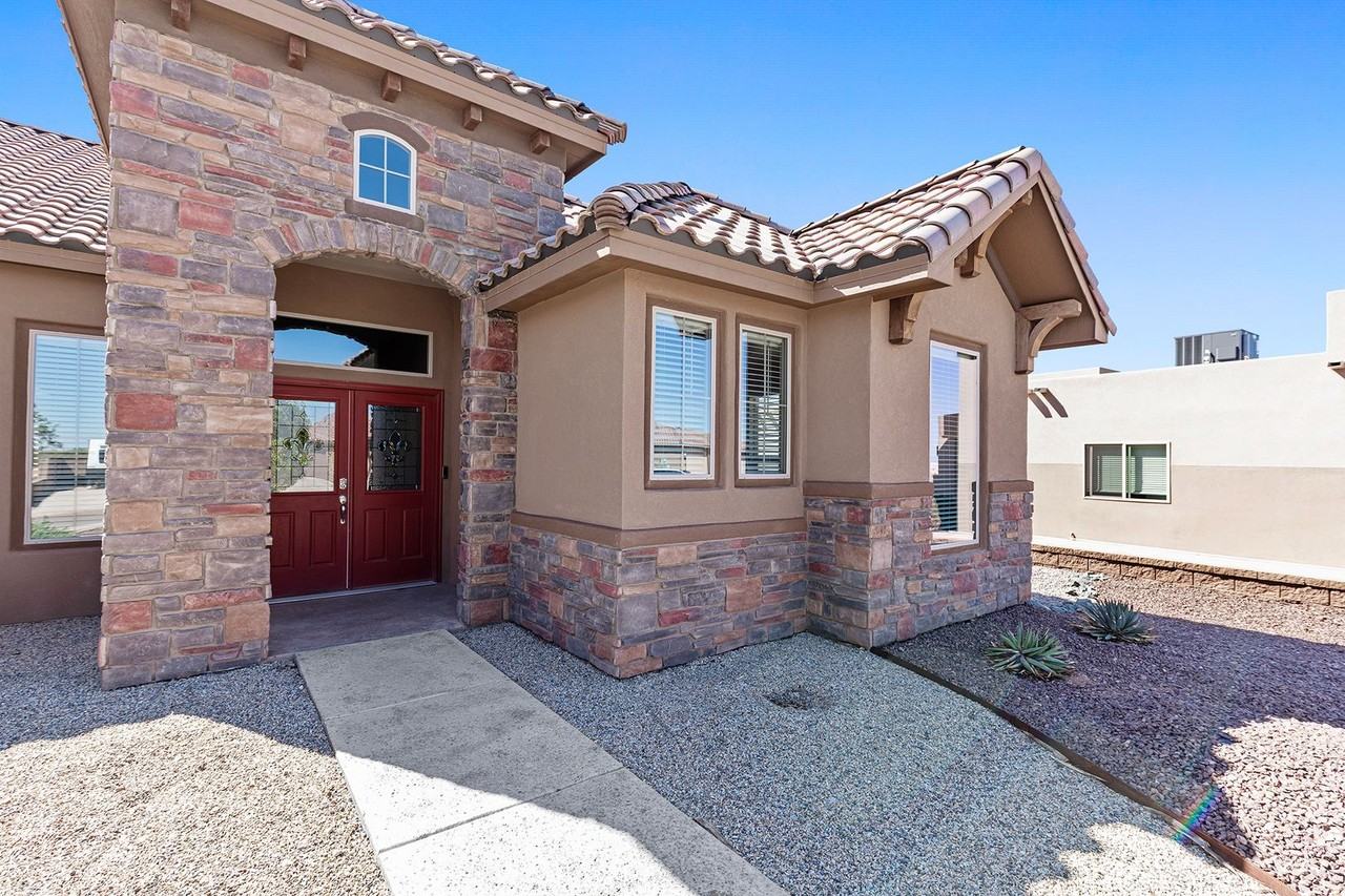 3528 Tesuque Dr - Photo 3 of 50