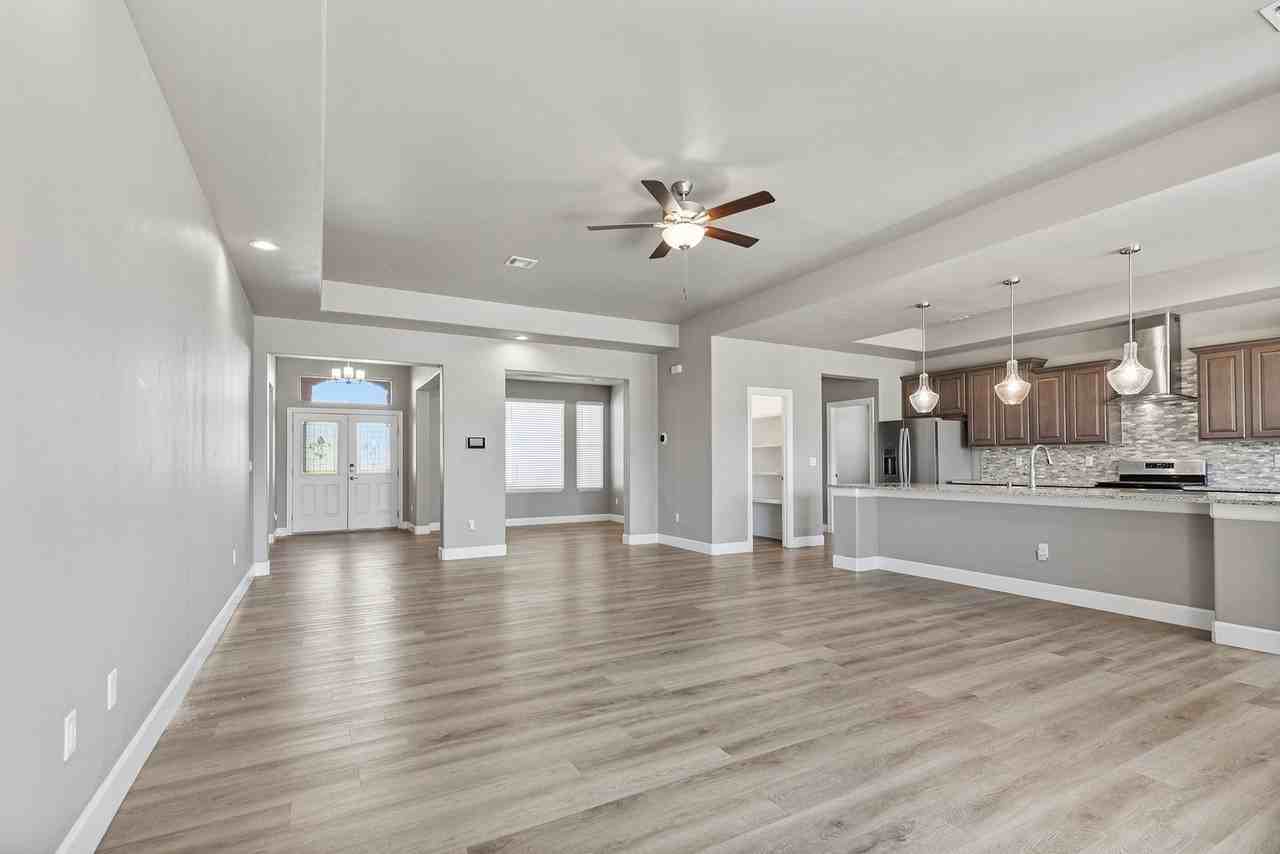 3528 Tesuque Dr - Photo 6 of 50