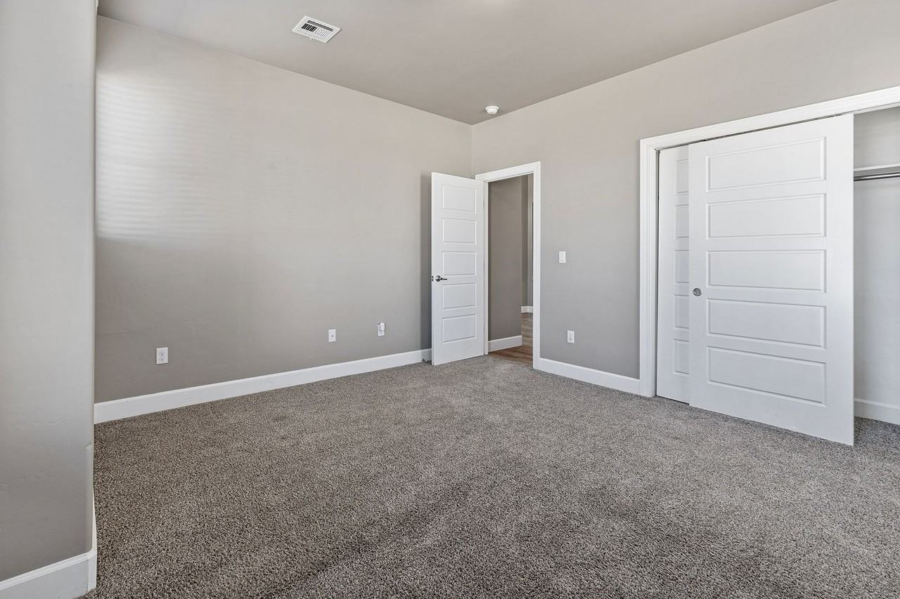3528 Tesuque Dr - Photo 7 of 50