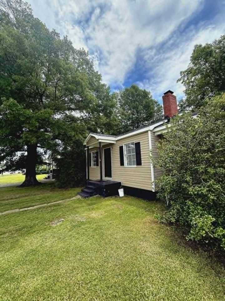 1106 Highway Dr - Photo 2 of 8