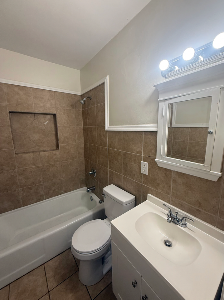 1106 Highway Dr - Photo 5 of 8