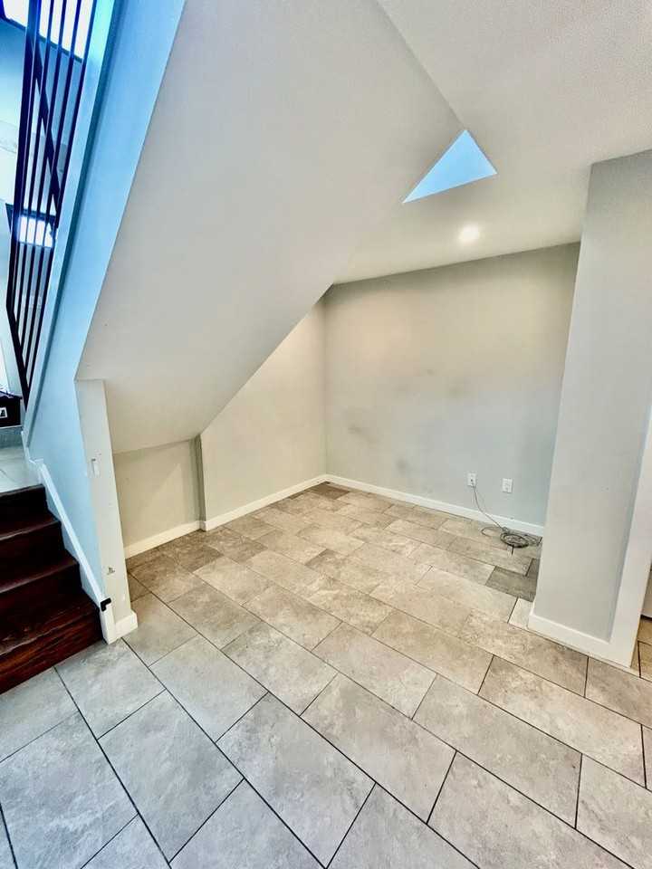 4811 Walnut St - Photo 6 of 23