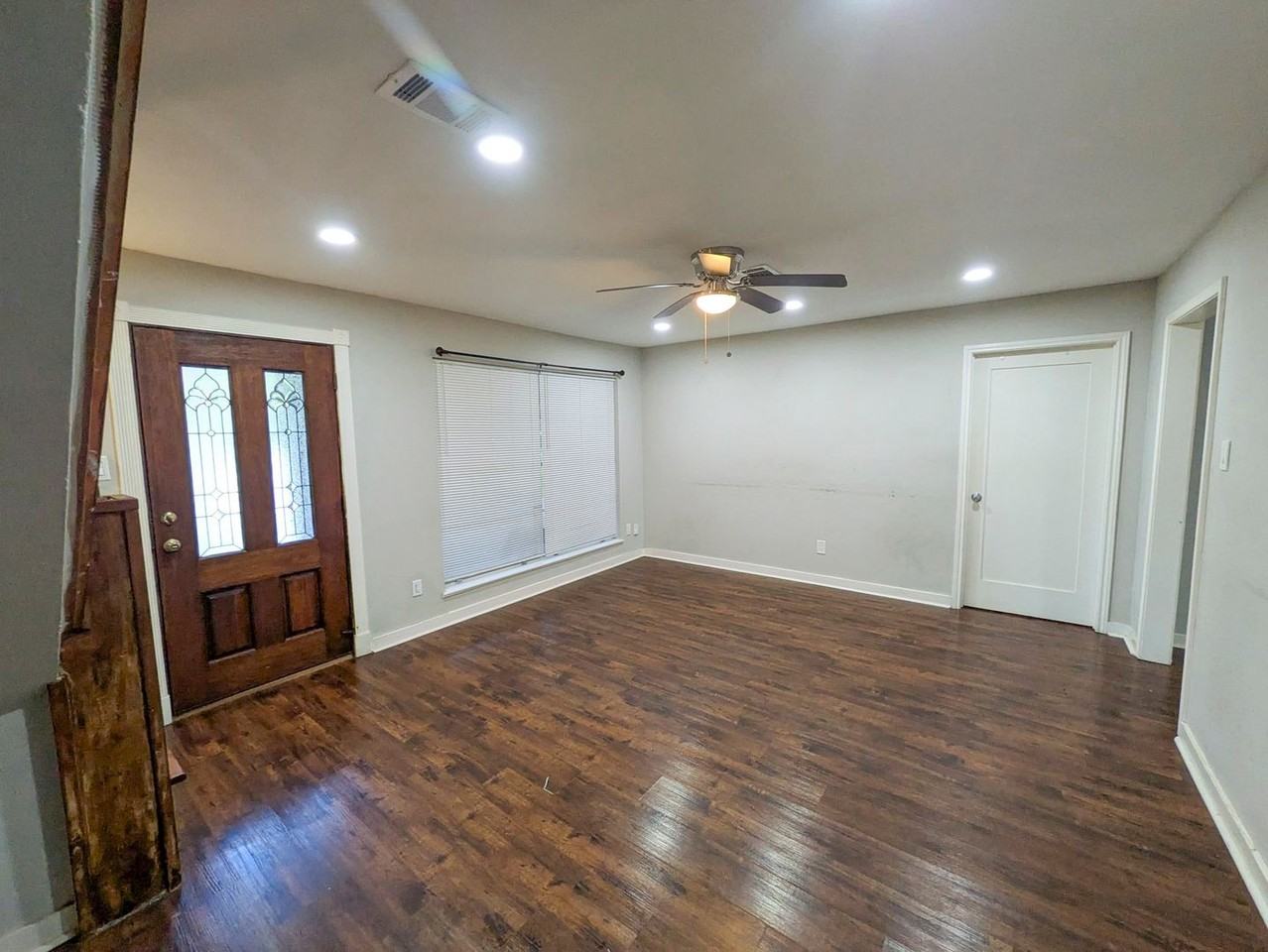 460 Belvedere Dr - Photo 4 of 32