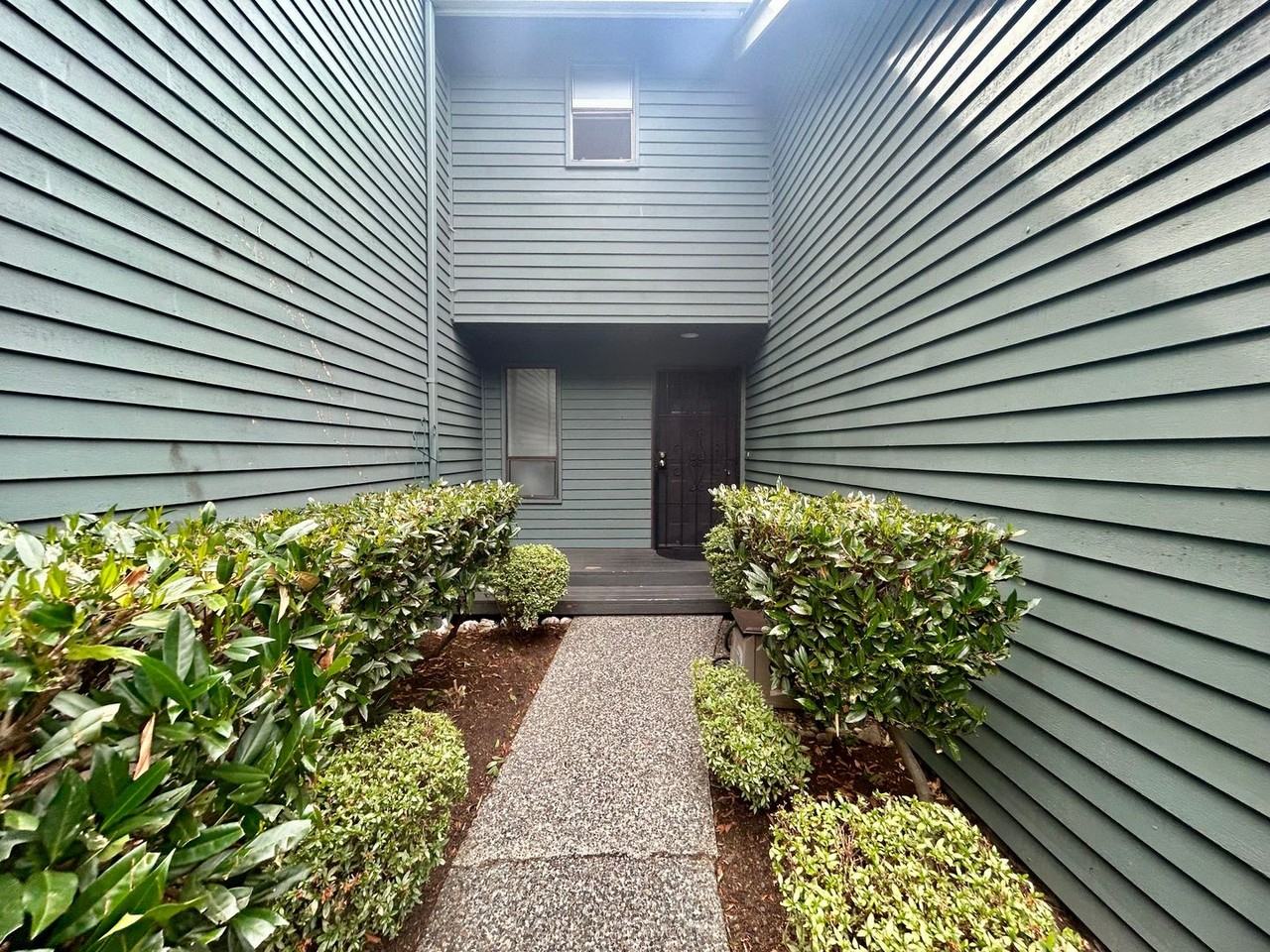3500 Ridgemont Way #3 - Photo 3 of 29