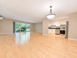 featured image of 2393 Sw Park Pl
