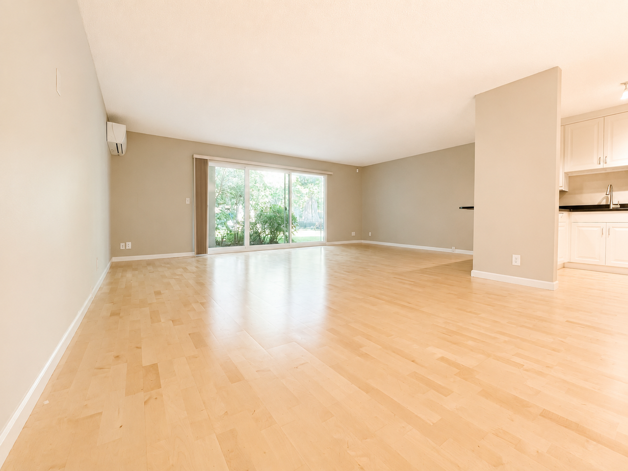 2393 Sw Park Pl - Photo 6 of 30