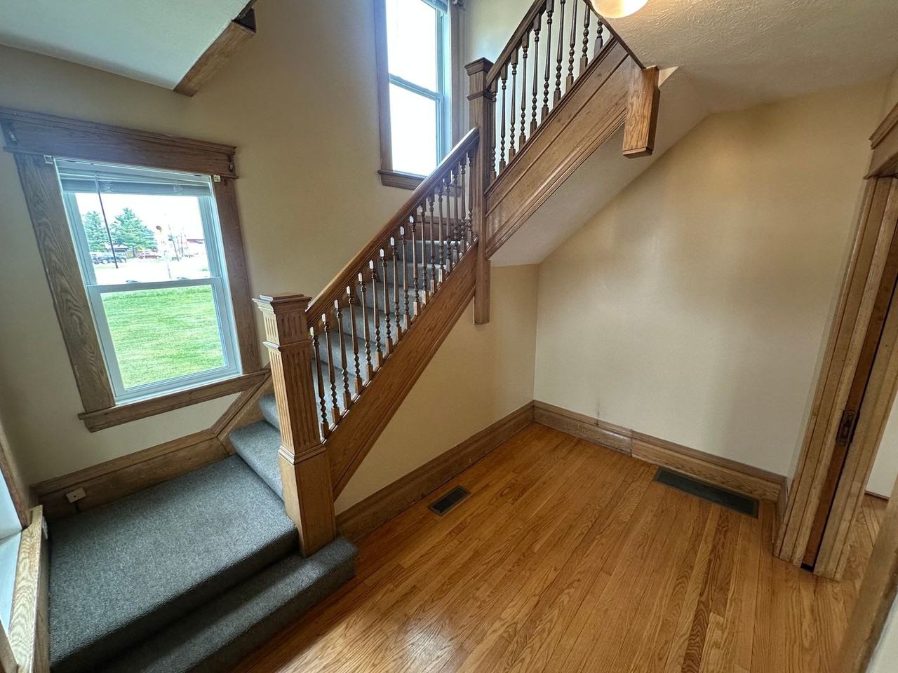 3002 Dudley Ave - Photo 3 of 24