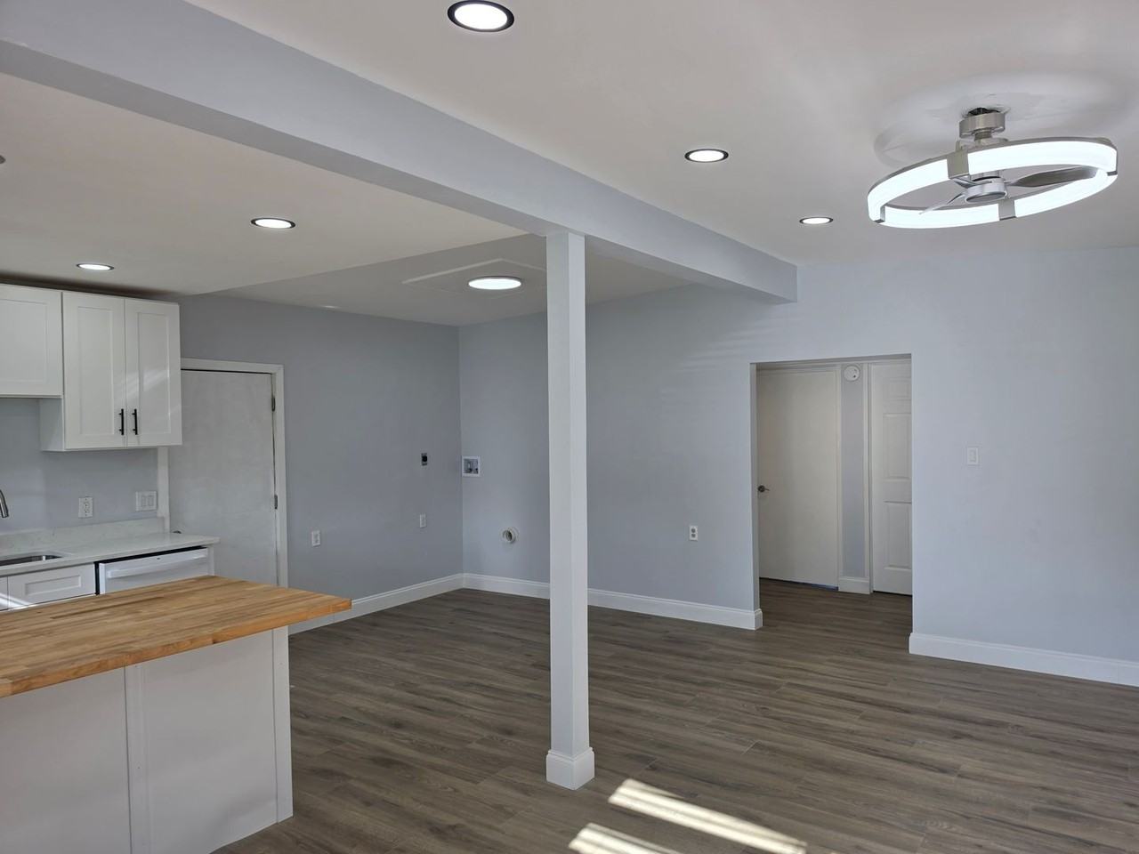 1004 Catherine St - Photo 6 of 33