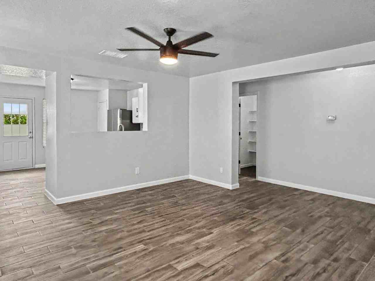 10138 Southern Sun - Photo 2 of 19