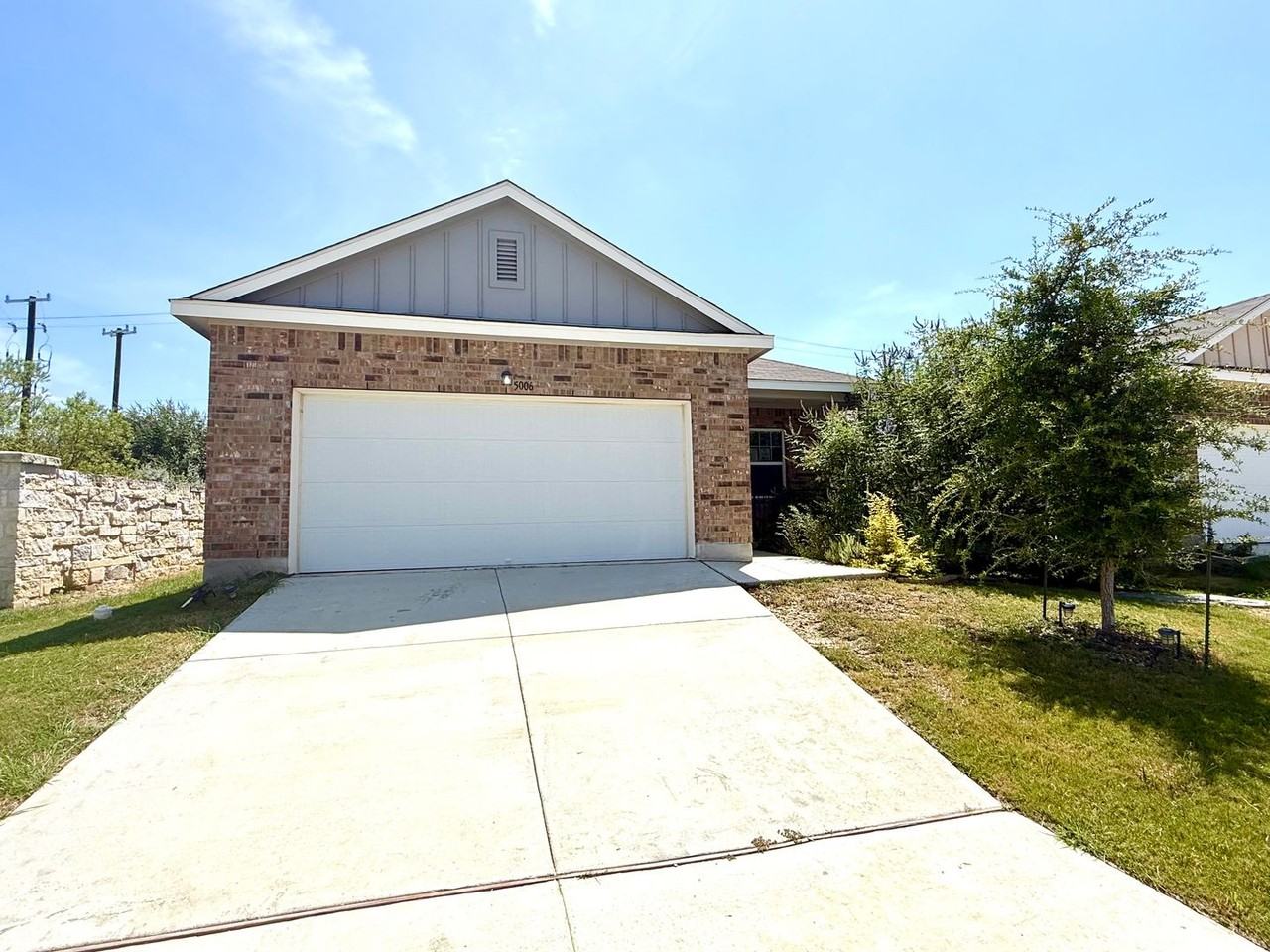 5006 Jovian - Photo 2 of 22