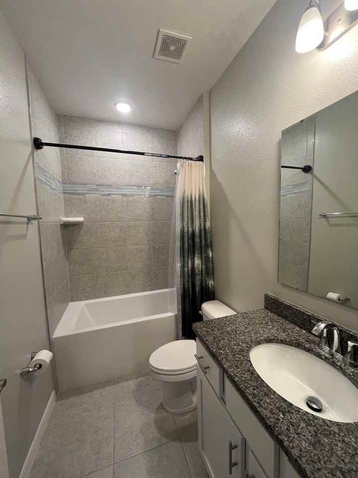 77 Oakleaf Way - Photo 4 of 18