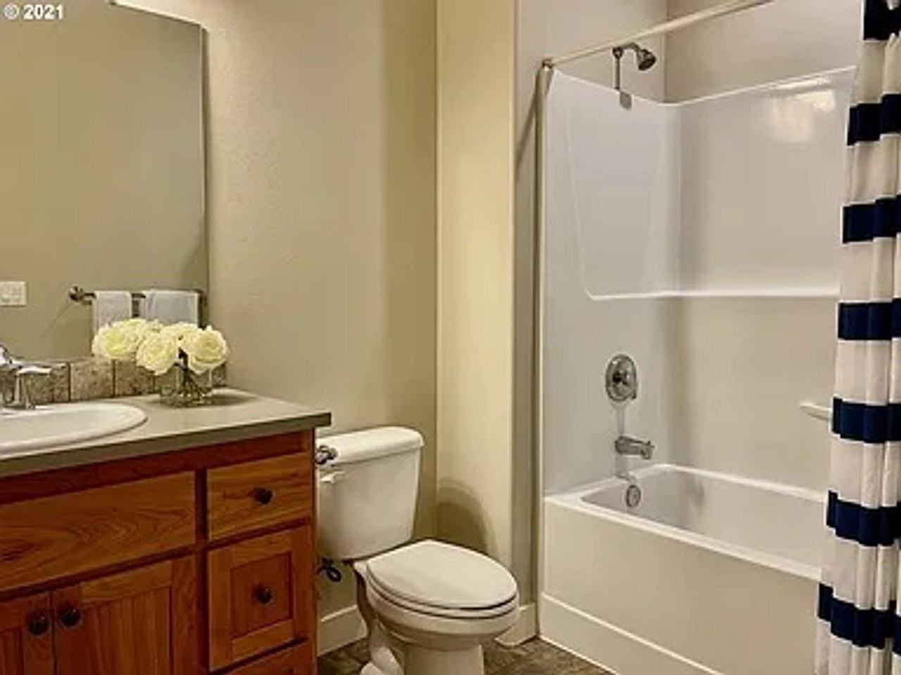 933 Pennington Ct - Photo 6 of 11