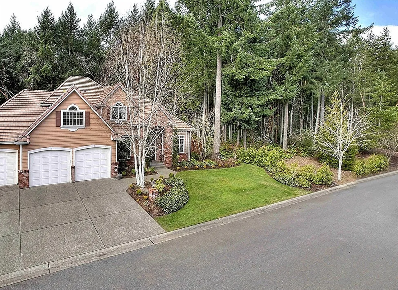 2716 22nd Avenue Ct Nw - Photo 2 of 24