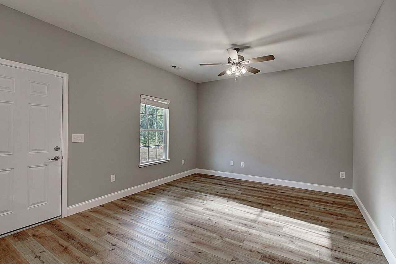 3449 Frylee Ct - Photo 4 of 30