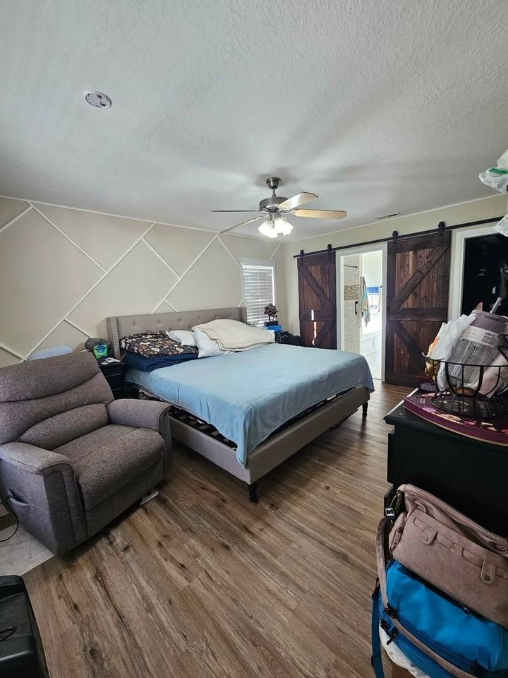 111 Casey Ct - Photo 3 of 30