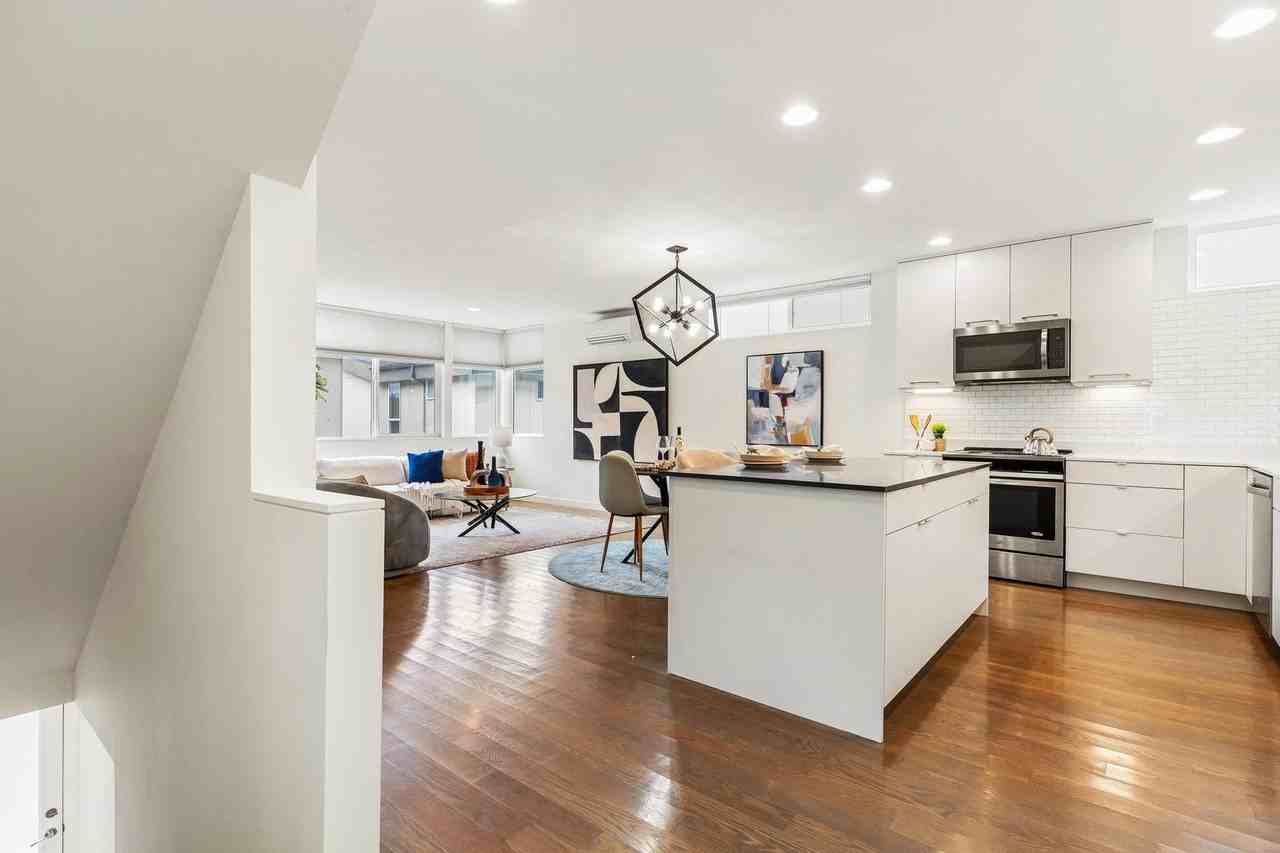 3812 22nd Ave Sw - Photo 6 of 33