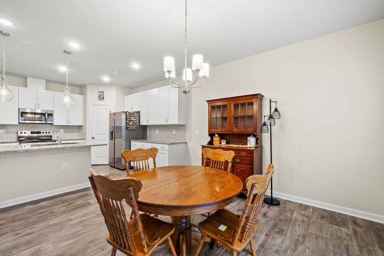 304 Beacon Hill Rd - Photo 7 of 24