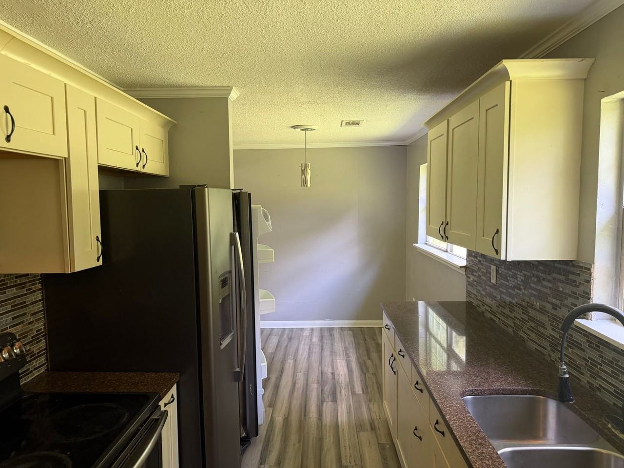 177 Sunnybrook Rd - Photo 5 of 26