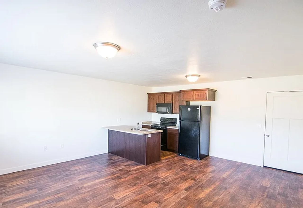 795 E 500 S - Photo 2 of 20