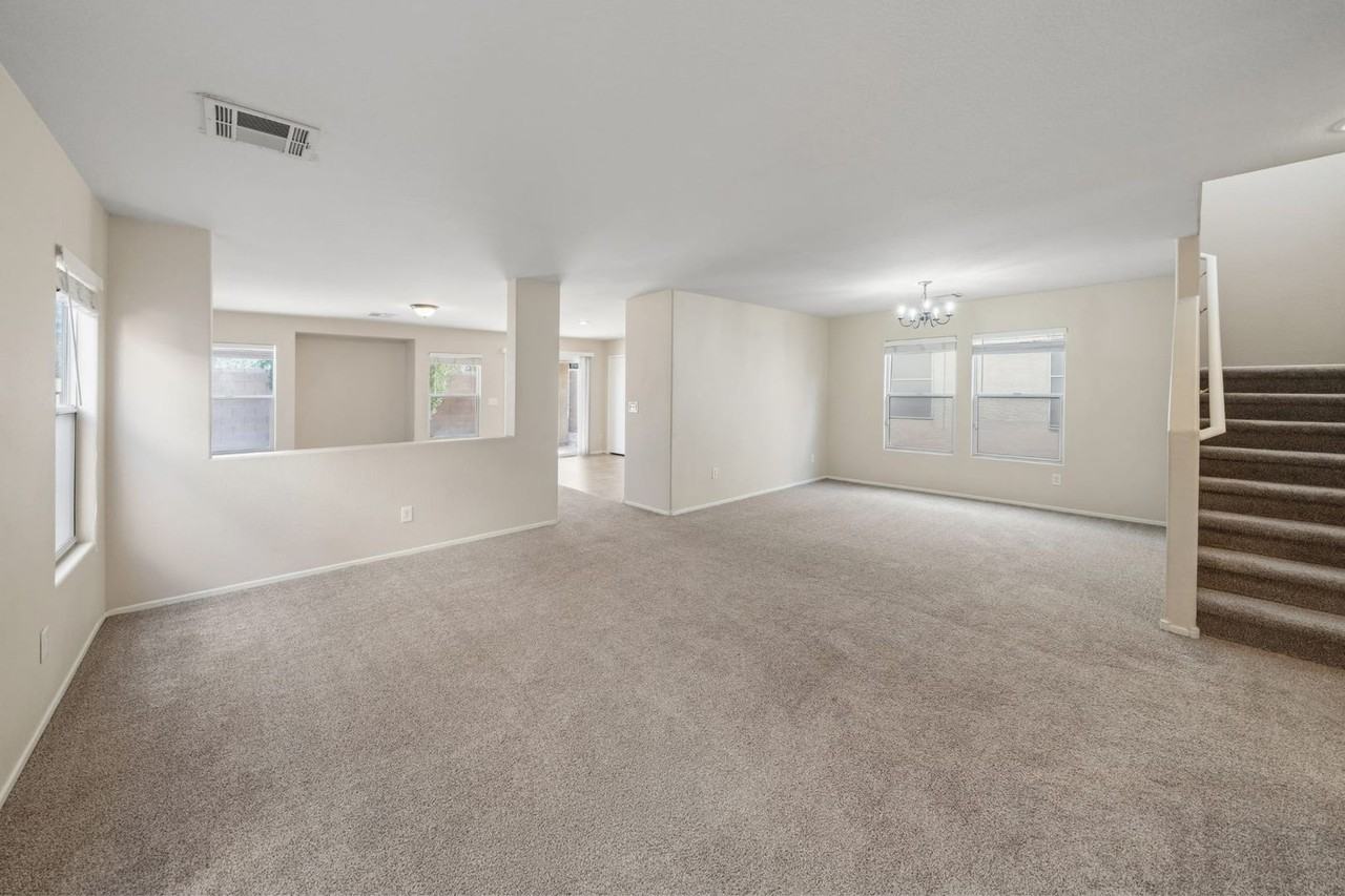9021 Spirit Canyon Ave - Photo 4 of 30